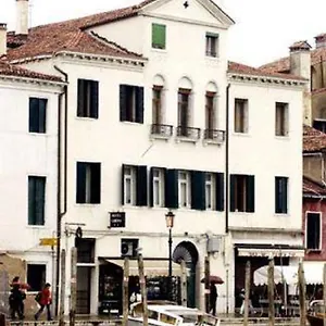 https://airone-hotel.hotelslidodijesolo.com
